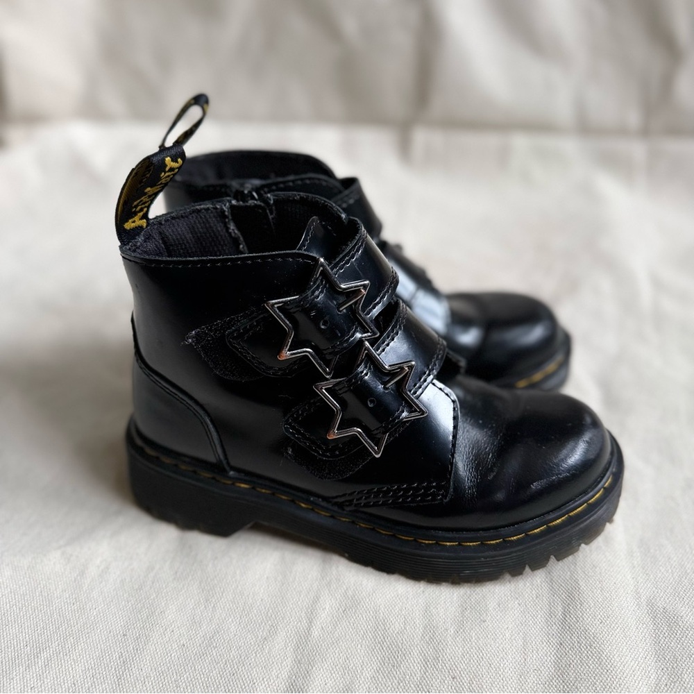 Dr. Martens Junior Devon Bex Black Leather Ankle Boots - Picture 3 of 7